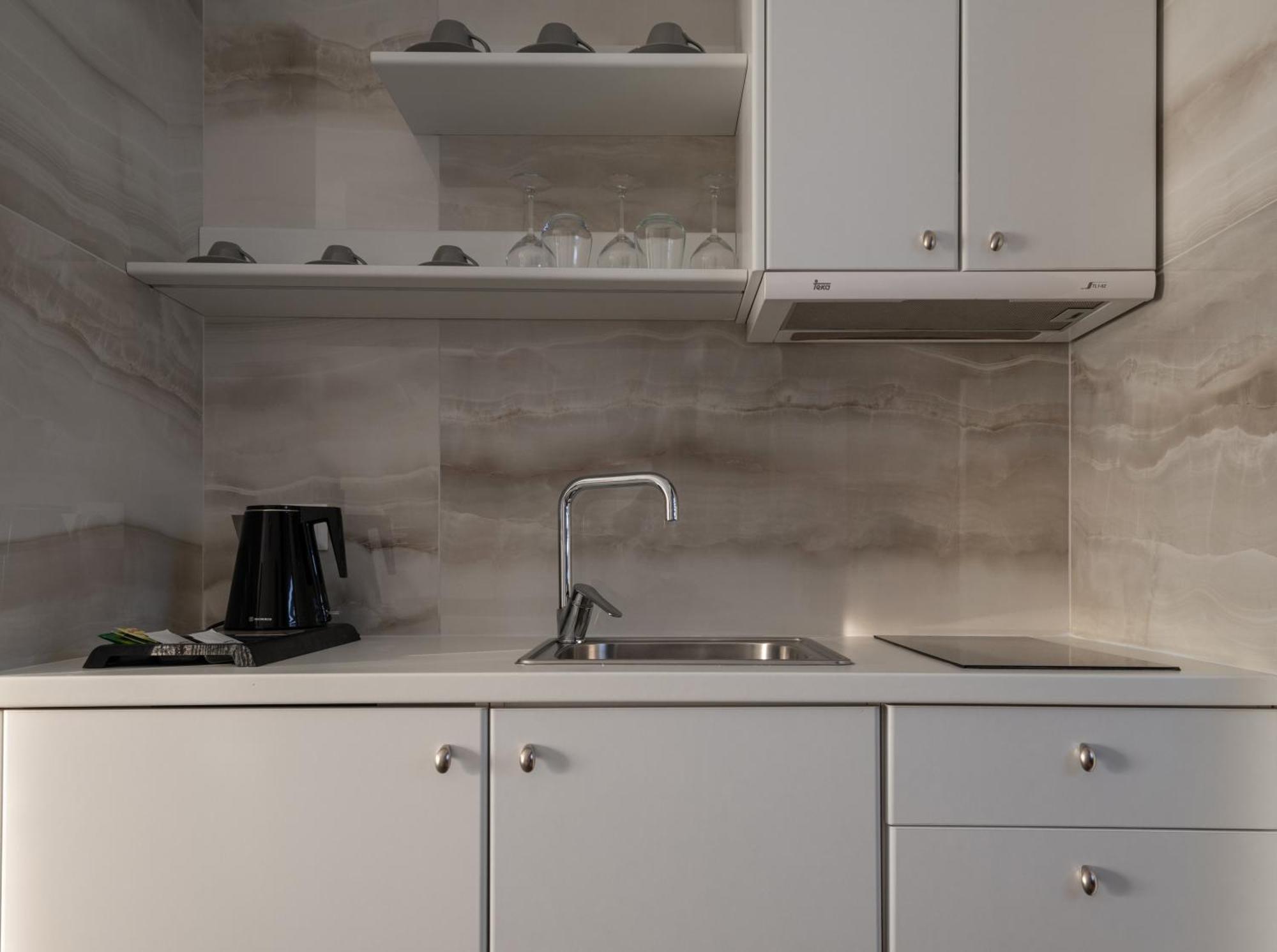 Assano Seafront Luxury Apartment Nikiti  Bagian luar foto