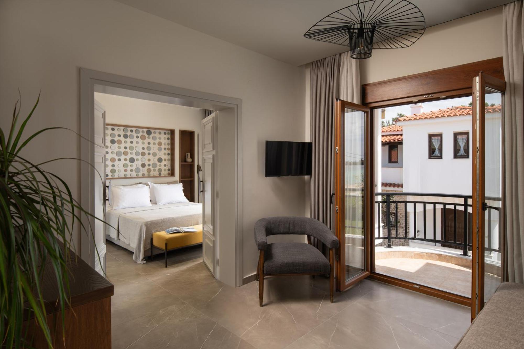 Assano Seafront Luxury Apartment Nikiti  Bagian luar foto
